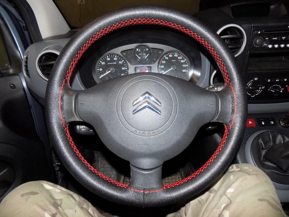 Как снять руль ситроен берлинго Чехол на руль из поднебесной - Citroen Berlingo (2G), 1,6 л, 2009 года аксессуар