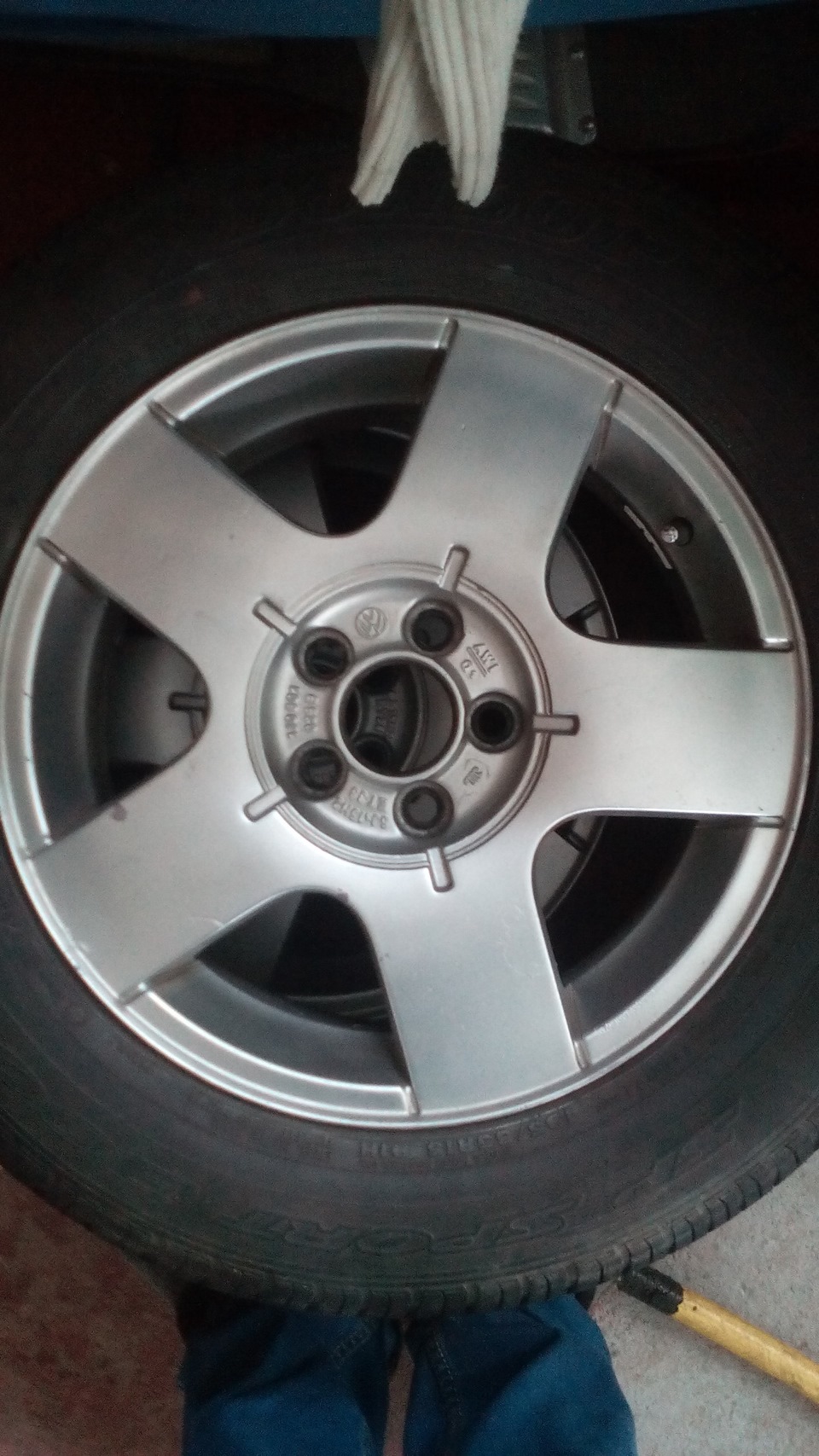 Колпачки на диски — Volkswagen Jetta IV, 1,9 л, 2001 года | запчасти ...
