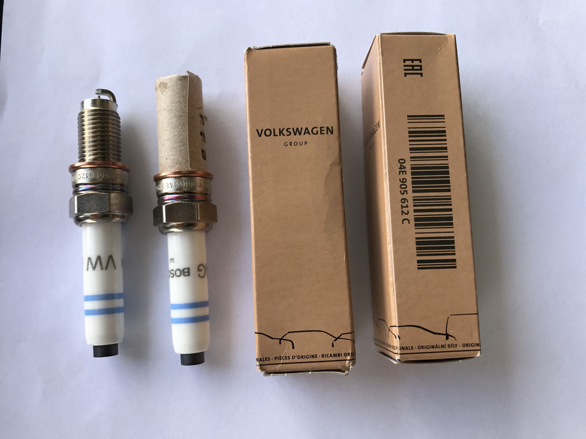 Vag 04e905602d. 04e905612c. 04е905612с. 04e905612e_vag. Свеча зажигания vag 04e905612c.