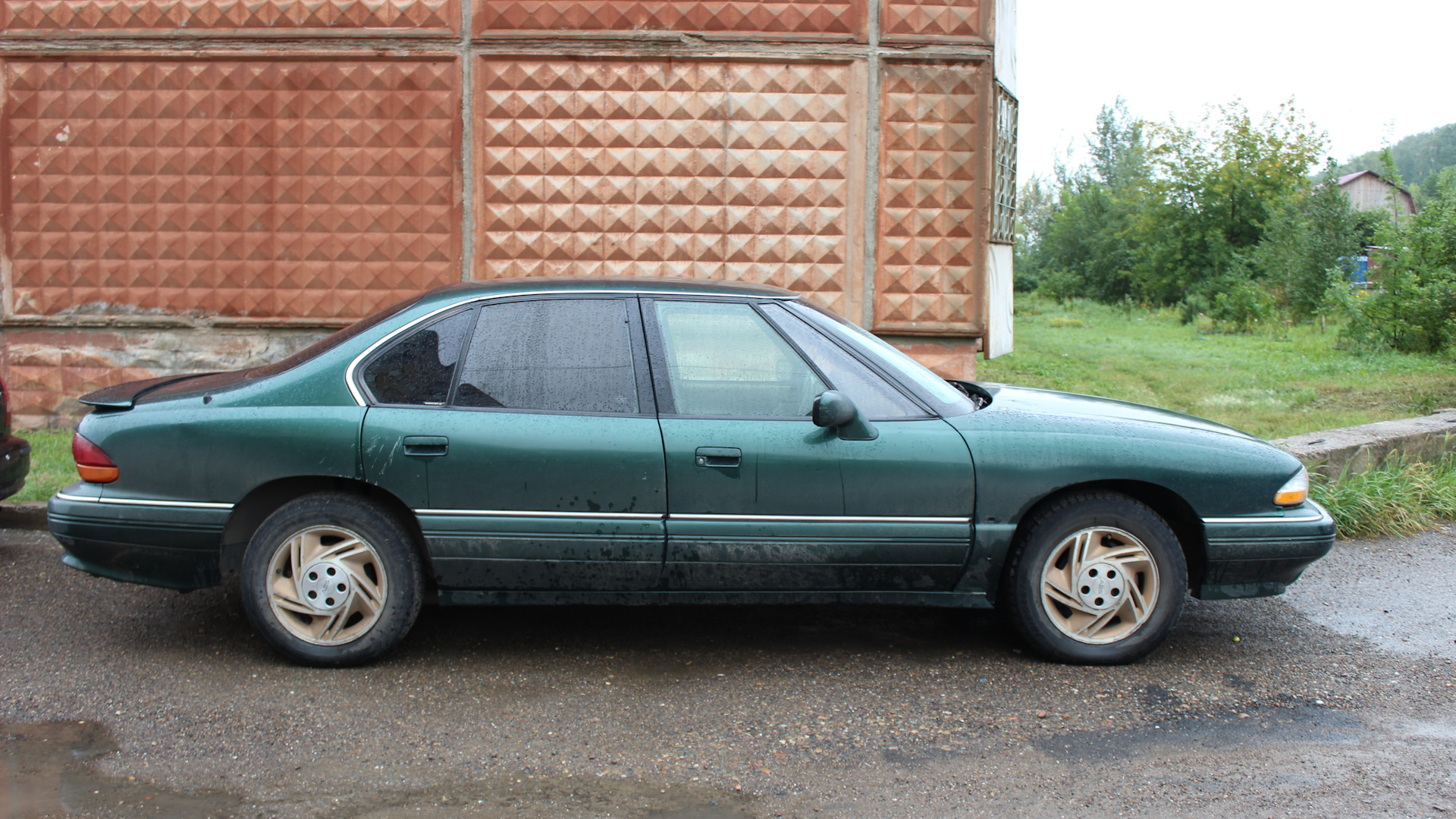 Pontiac Bonneville (8G) 3.8 бензиновый 1993 | 3.8 Atmo на DRIVE2