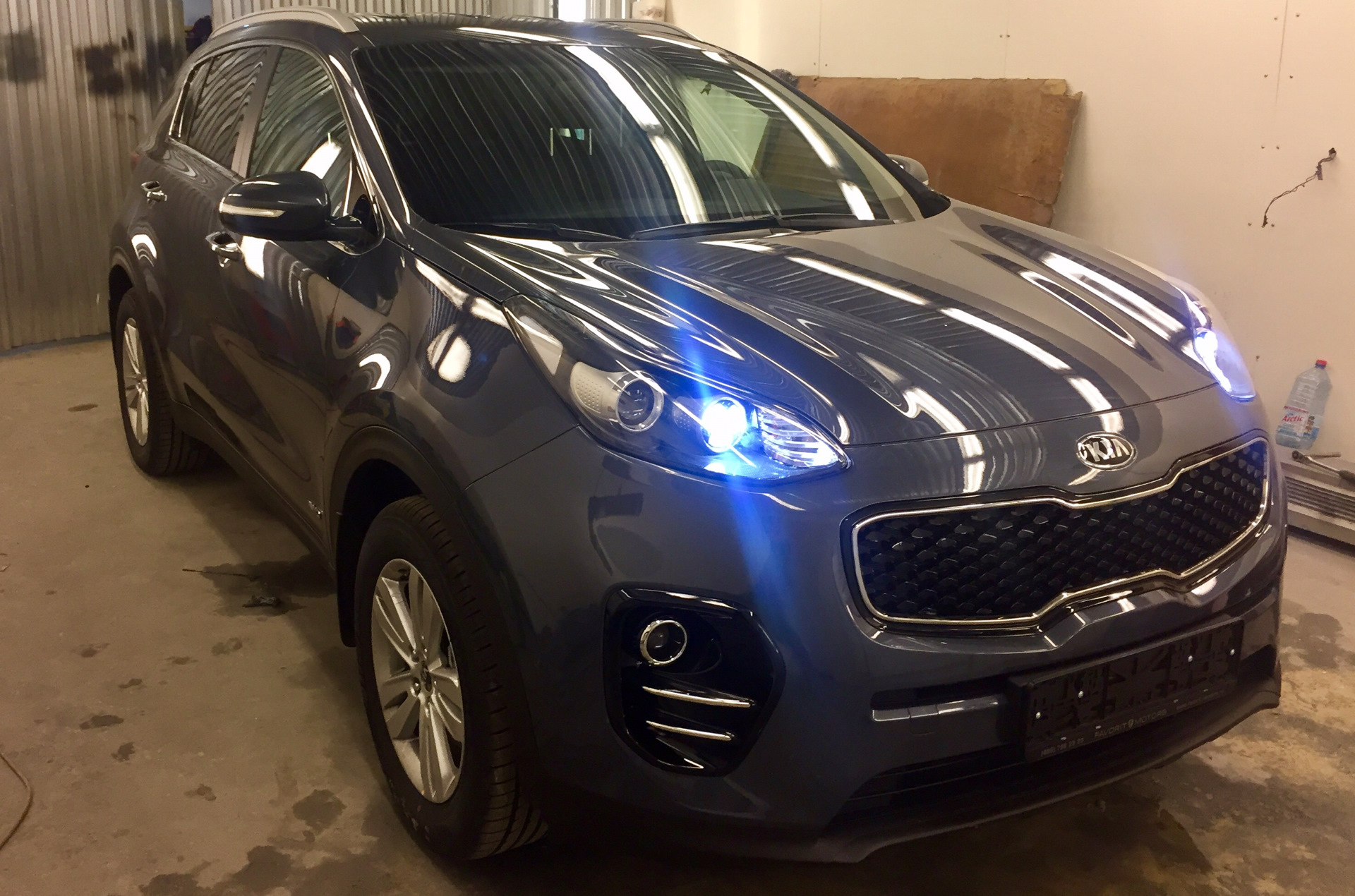 Фары sportage 4. Kia Sportage 4 в пленке. Спортейдж 4 в пленке. Киа Спортейдж 4 в пленке. Тонировка фар Sportage 4.