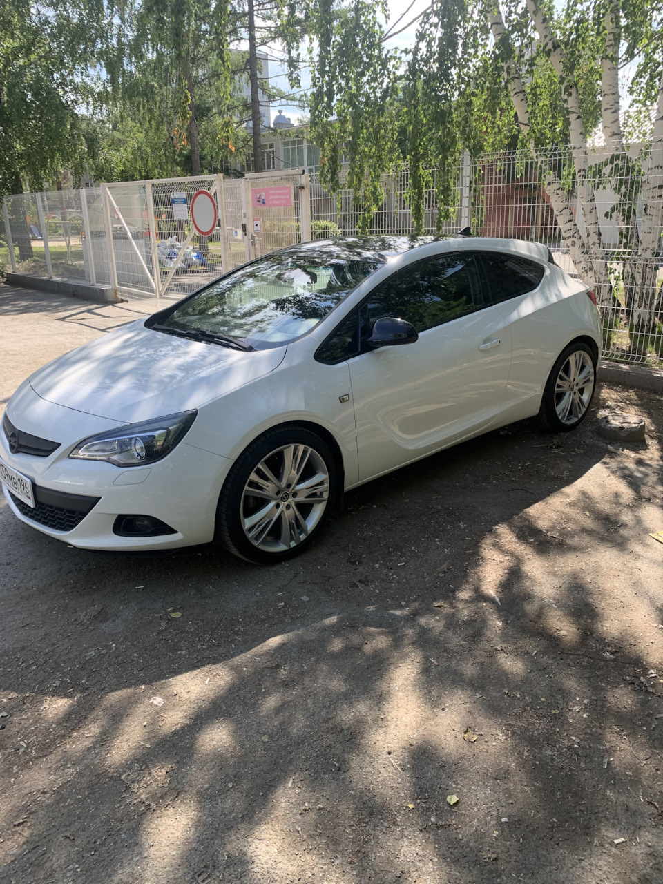 Ушла конфета в добрый путь 👏 — Opel Astra J GTC, 1,8 л, 2012 года |  продажа машины | DRIVE2