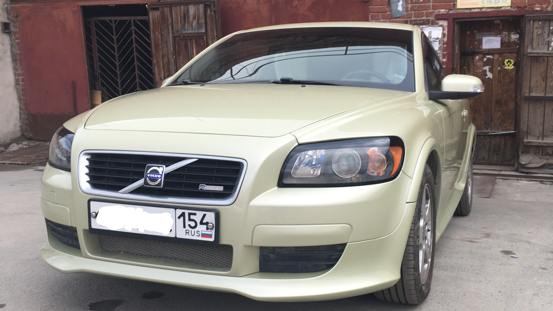 Volvo C30 2.4 бензиновый 2007 | Olivia на DRIVE2