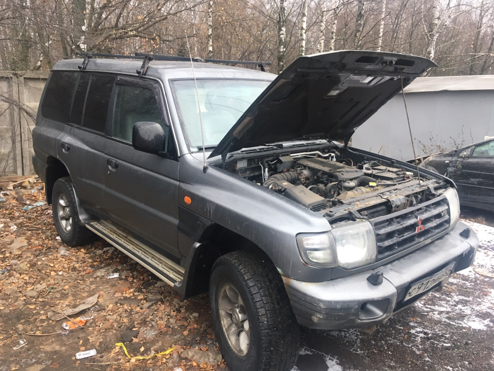 Разбираю паджеро 2. Паджеро Рестайлинг 2.8 1998. Mitsubishi Pajero 97 года 98. Паджеро 2 рестайл. Паджеро 2 98 года.