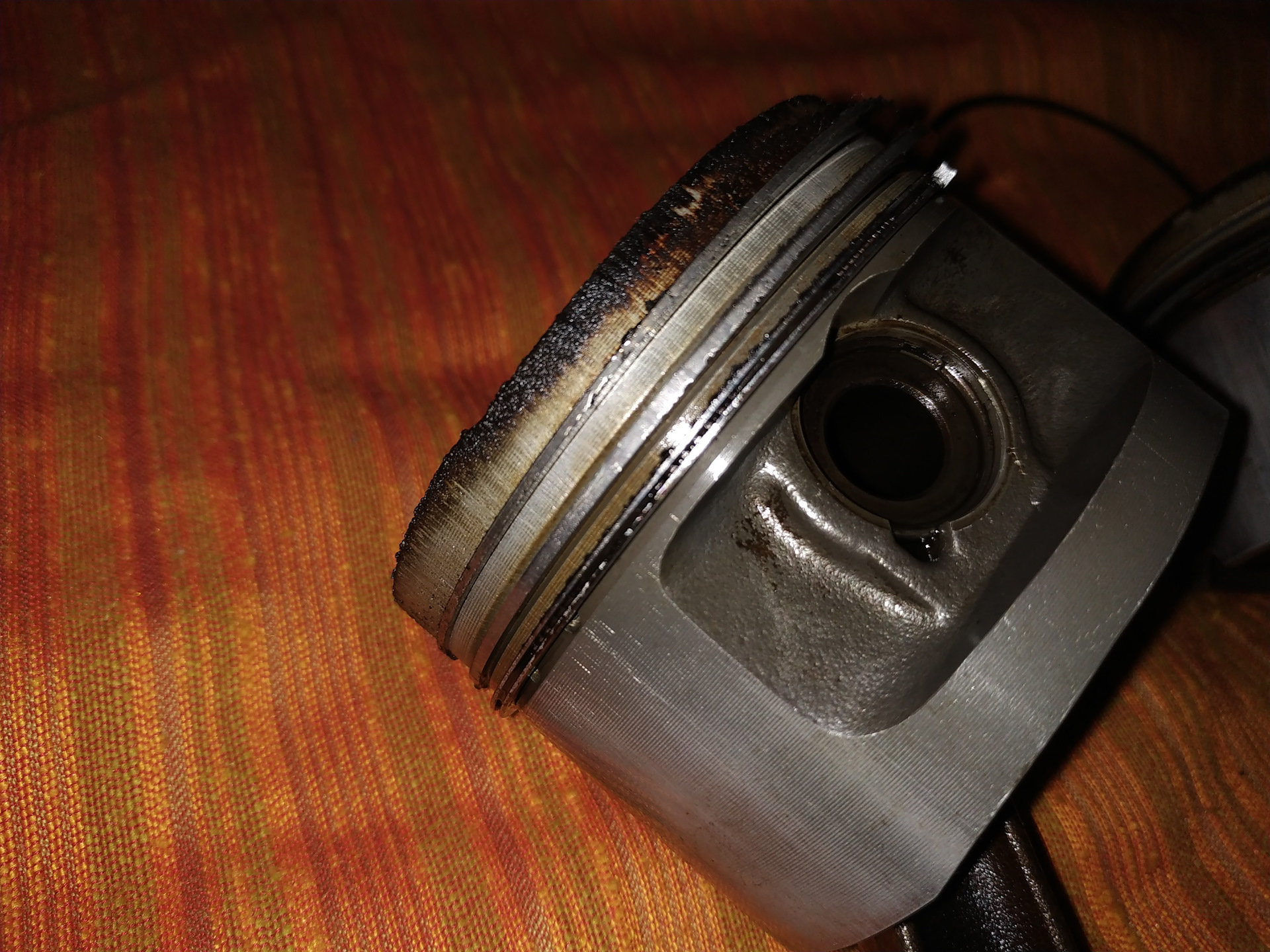 поршня ауди 80 2. поршень дукато 2. поршень 050 vag 1. поршень 2 литра. 8 поршня.