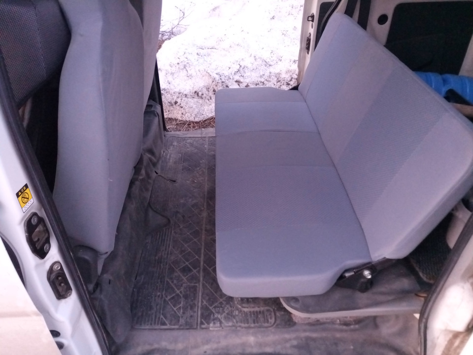 Коренной задний сальник в корпусе. — Mercedes-Benz C-class (W202), 2,2 ...