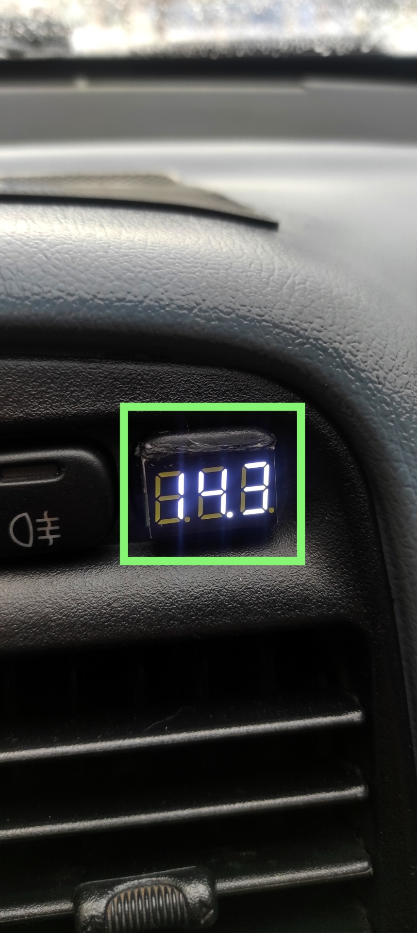 Повороты включены, падения и скачков нет — Lada 21124