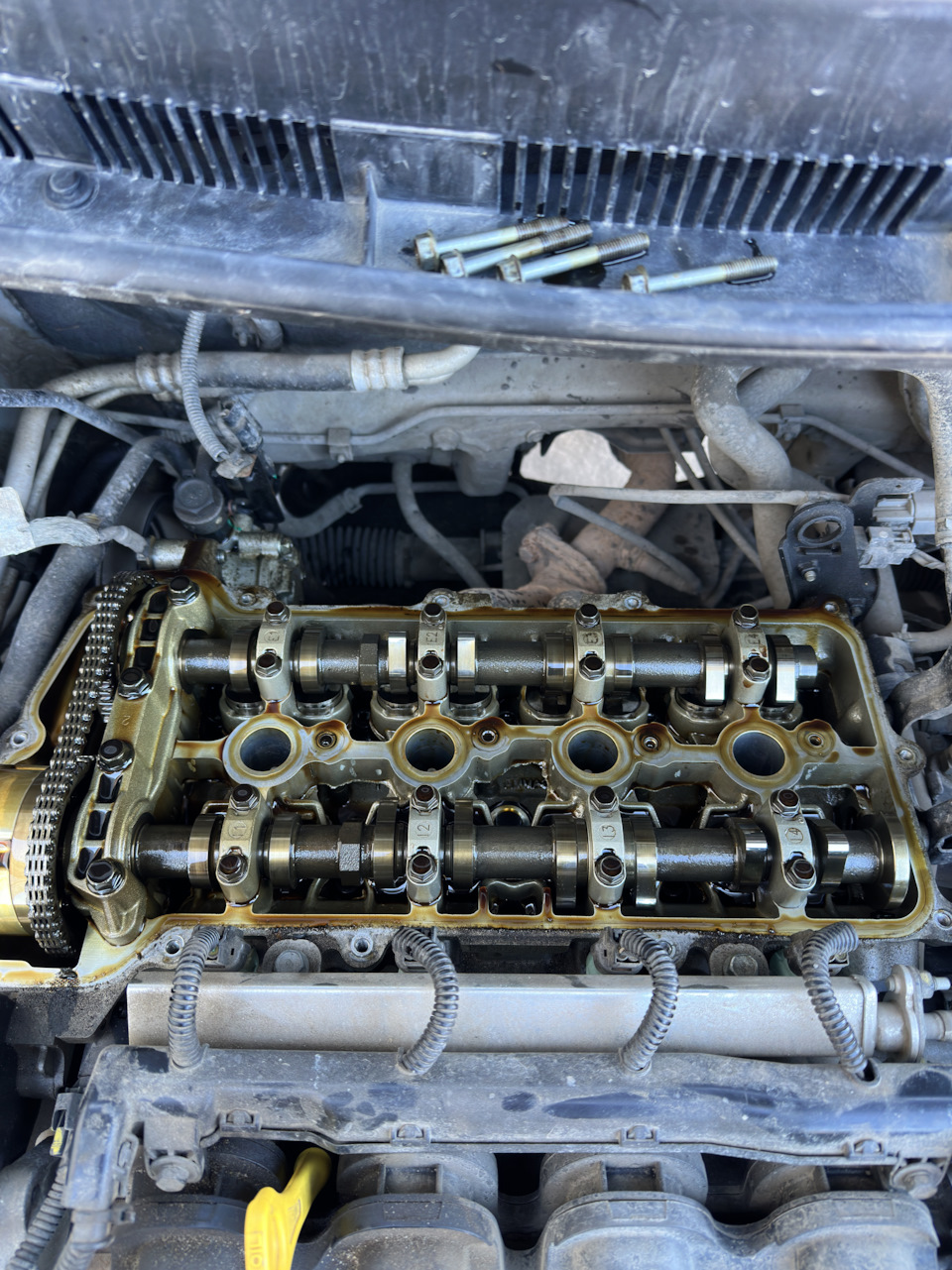 Замена прокладки клапанной крышки. — Hyundai Solaris (1G), 1,6 л, 2013 ...