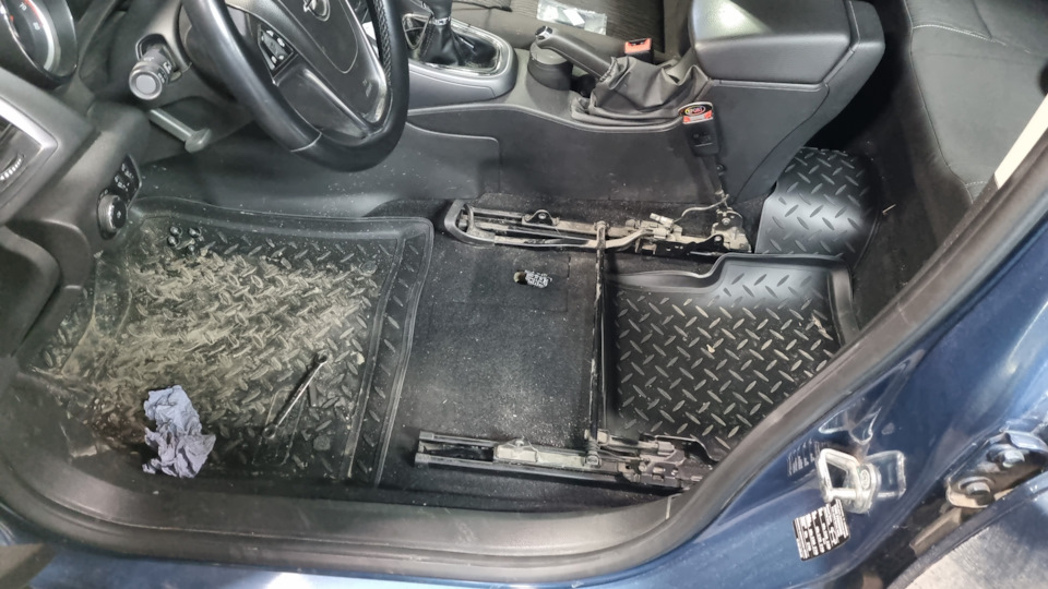 Подогрев задней точки, наконец таки) — Opel Astra J, 1,6 л, 2013 года ...