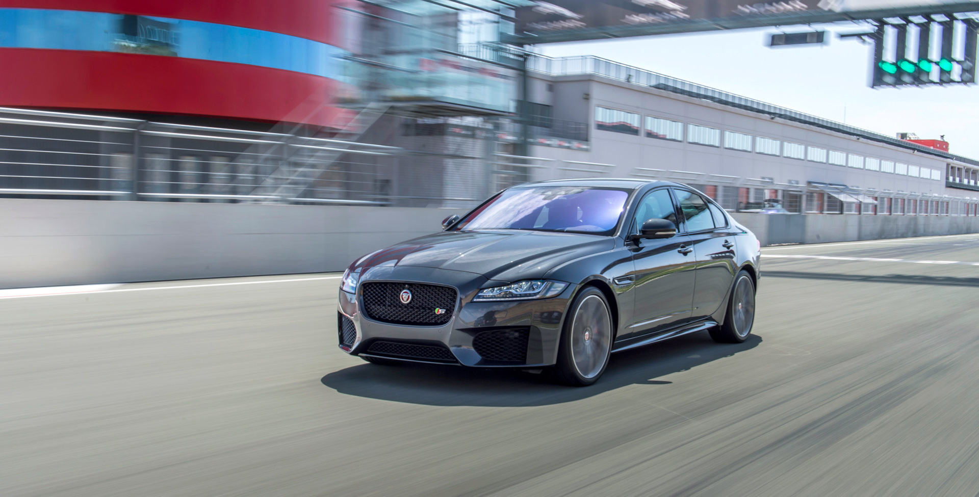 Jaguar XF v6