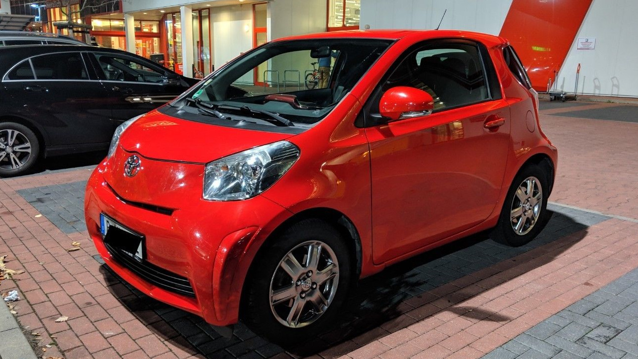 Toyota IQ 2011. Toyota IQ 1.0 Л. Toyota IQ drive2. Тойота 2 местная.