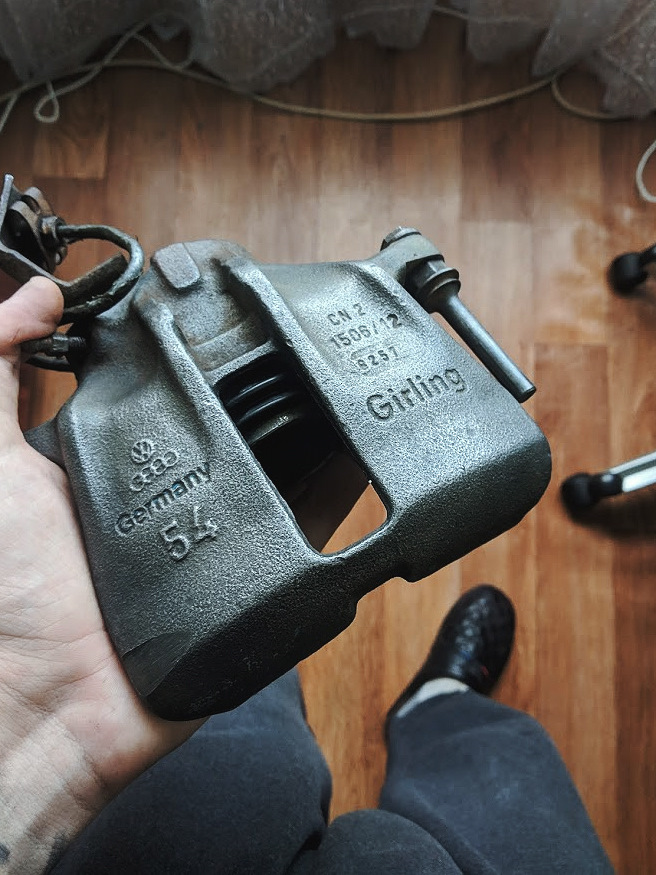 #21 Как я супорта от ржавчины электролизом чистил. — Volkswagen Golf ...