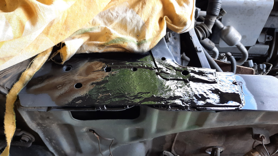 Приварил. Уже зачищено, под кислотным и акриловым грунтом. Пря самому понравилось, как получилось. — Toyota Land Cruiser 100