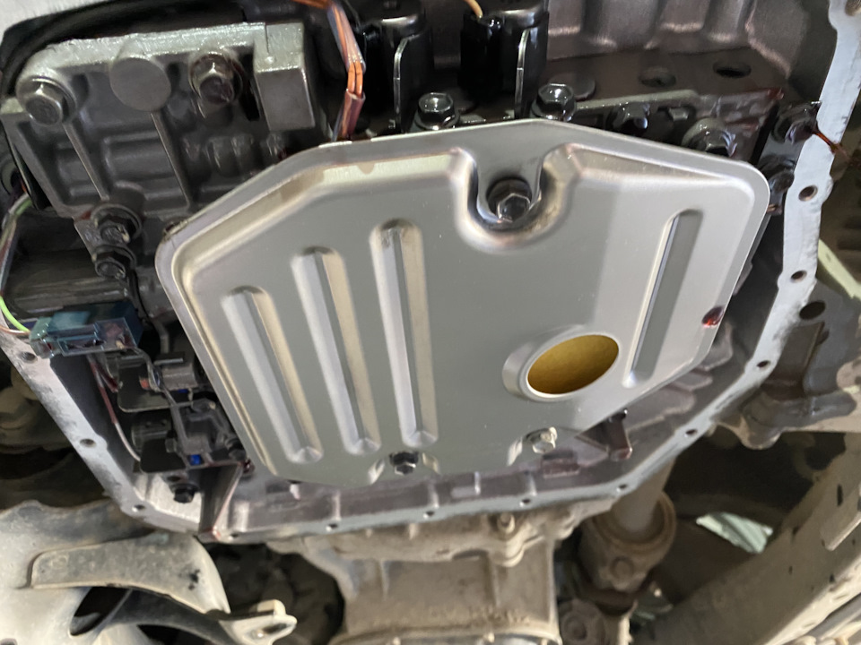 Фото в бортжурнале Toyota RAV4 (IV)