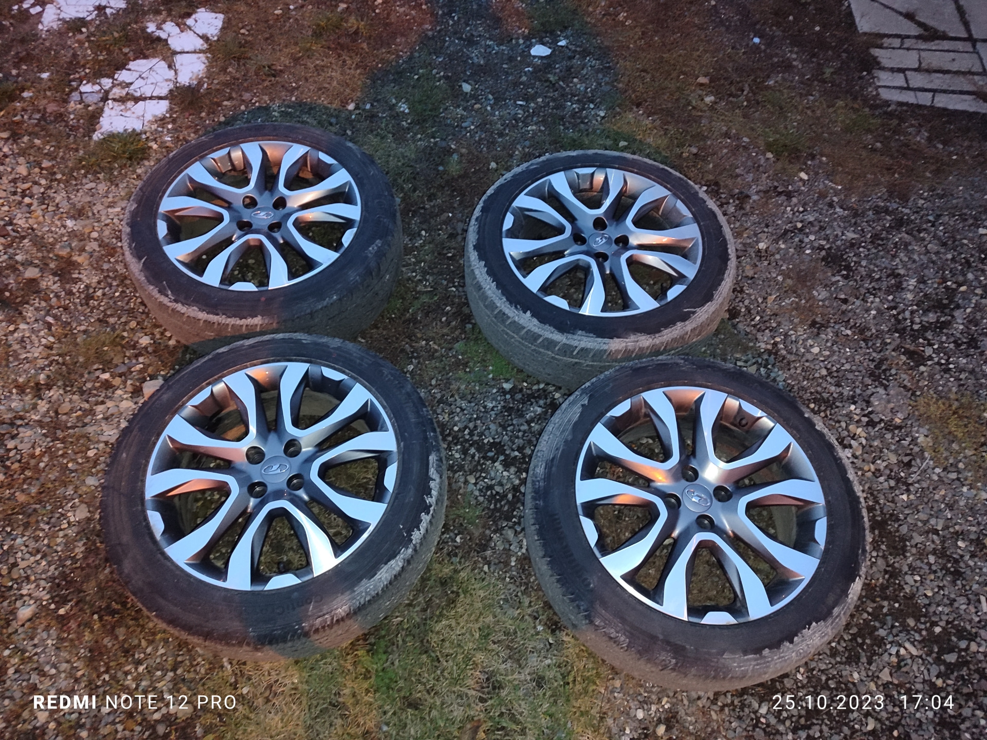 Смена колёс на зиму — Lada Vesta SW Cross, 1,6 л, 2020 года | шины | DRIVE2