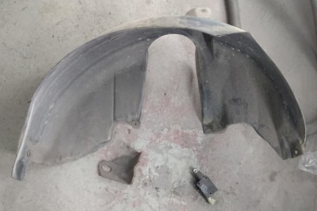 НУЖЕН СОВЕТ: подкрылки задних колесных арок Avensis T22. Почему нет ...