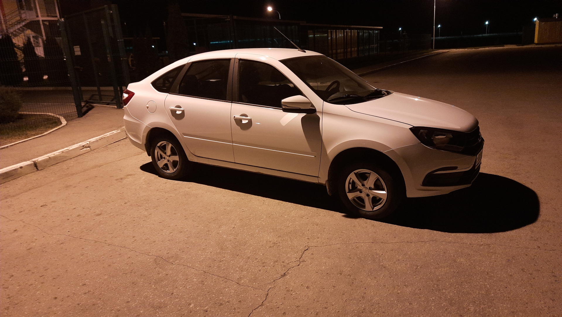 Диски 5,5х14 4х98 ЕТ35 D58.6 Уран-2 селена СКАД — Lada Гранта Лифтбек ...
