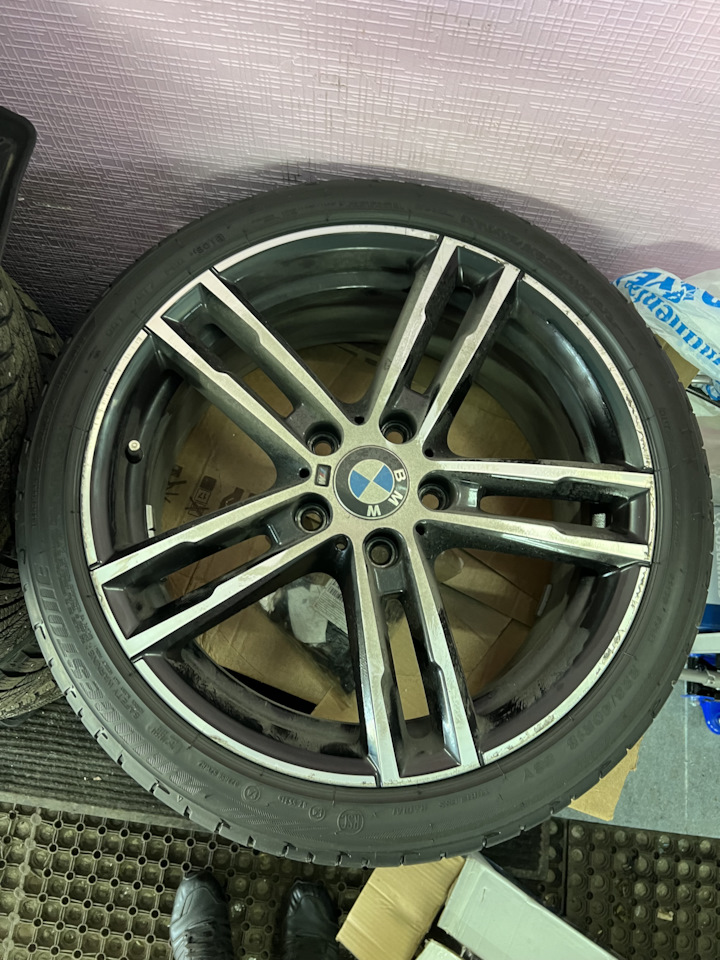 Шины летние Bridgestone 225/40 R18 на BMW 1 series (F20). Б/у | 15 000 ...