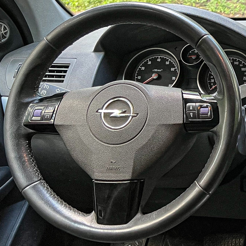 Кнопки мультируля Opel Astra H/Zafira B/Corsa D на Opel Astra H, Opel ...