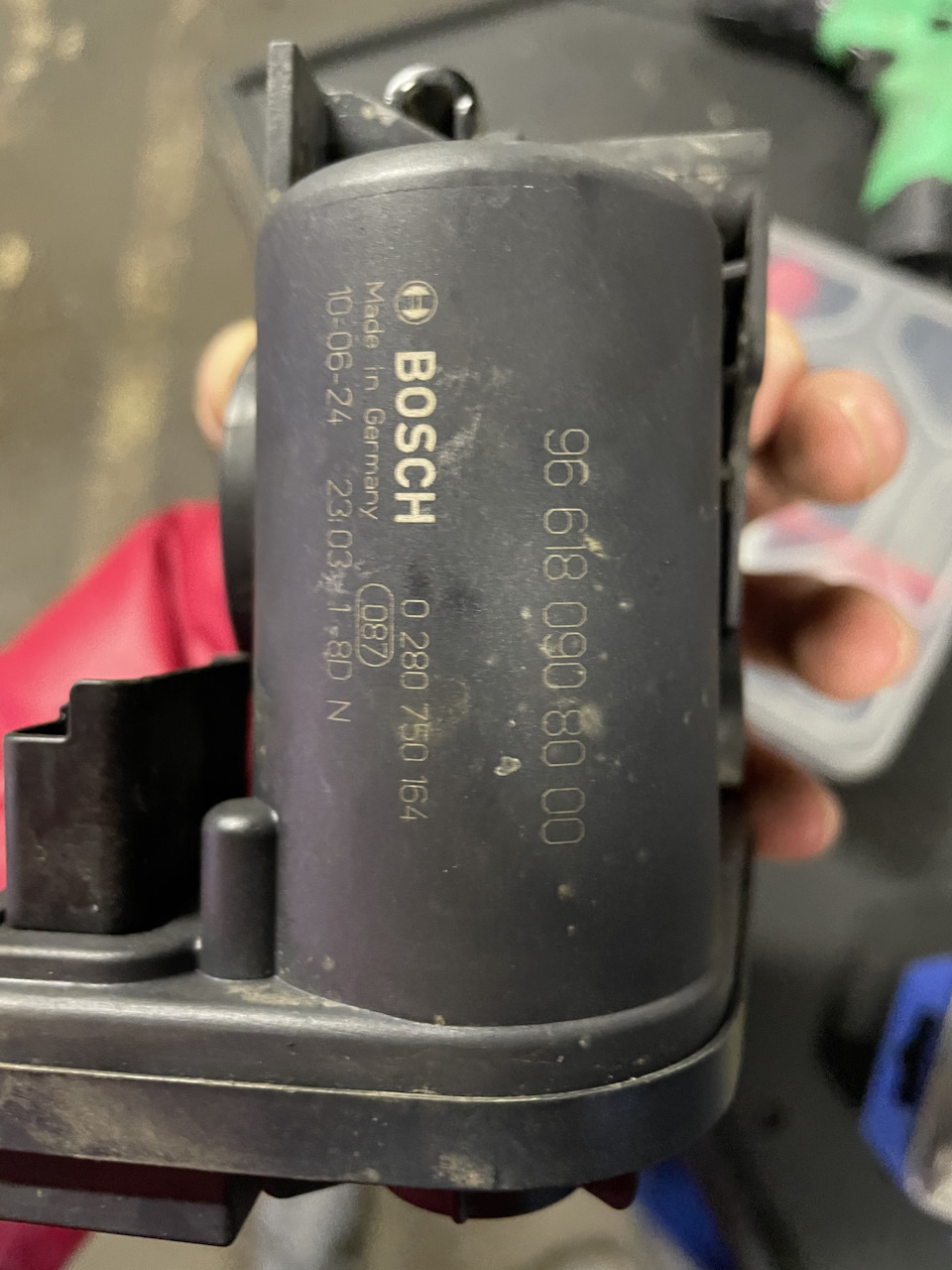 Замена дроссельной заслонки — Peugeot 206, 1,6 л, 2006 года | визит на ...