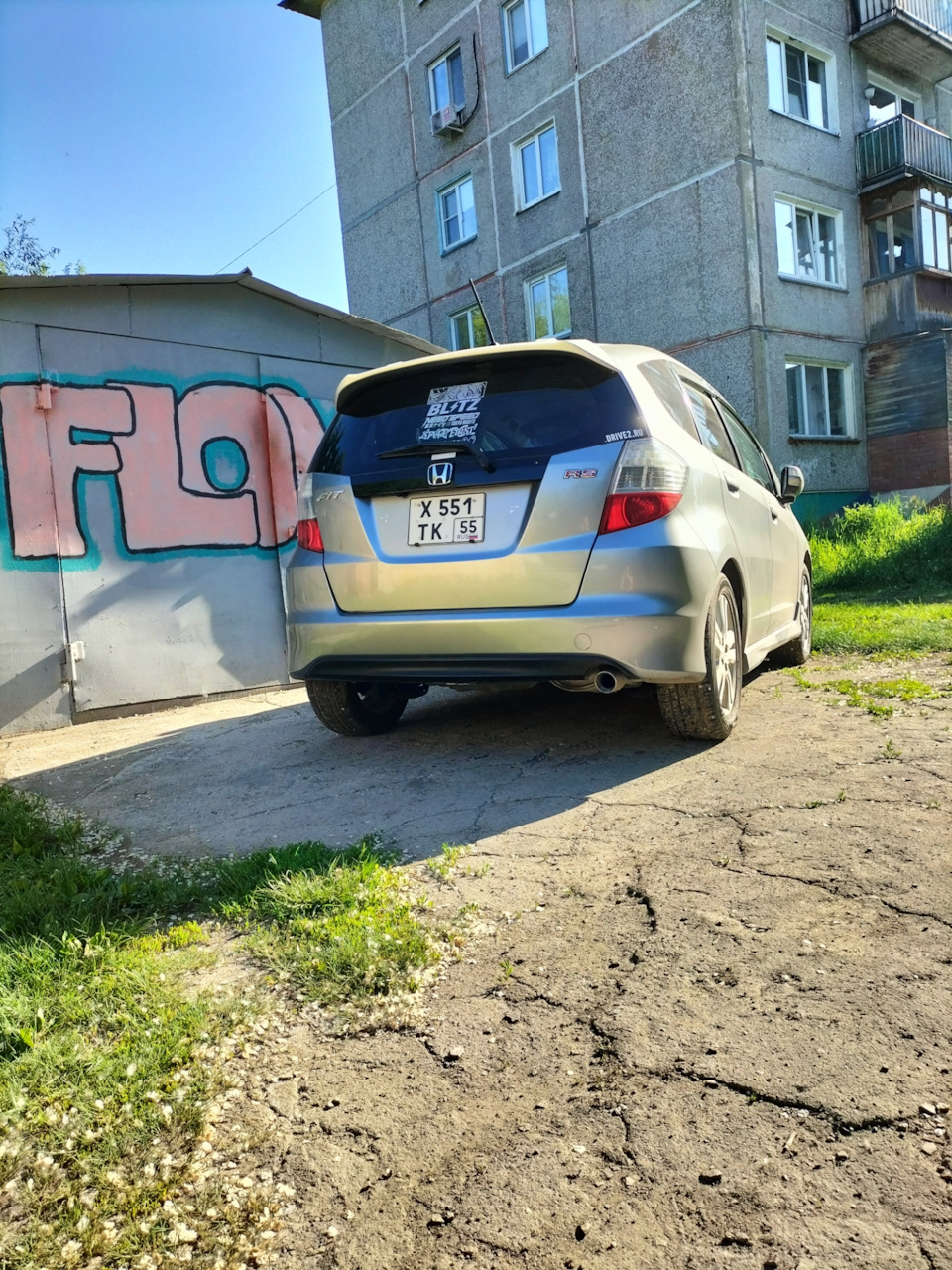 Квадратные номера 🇯🇵 — Honda Fit (2G), 1,5 л, 2009 года | стайлинг |  DRIVE2