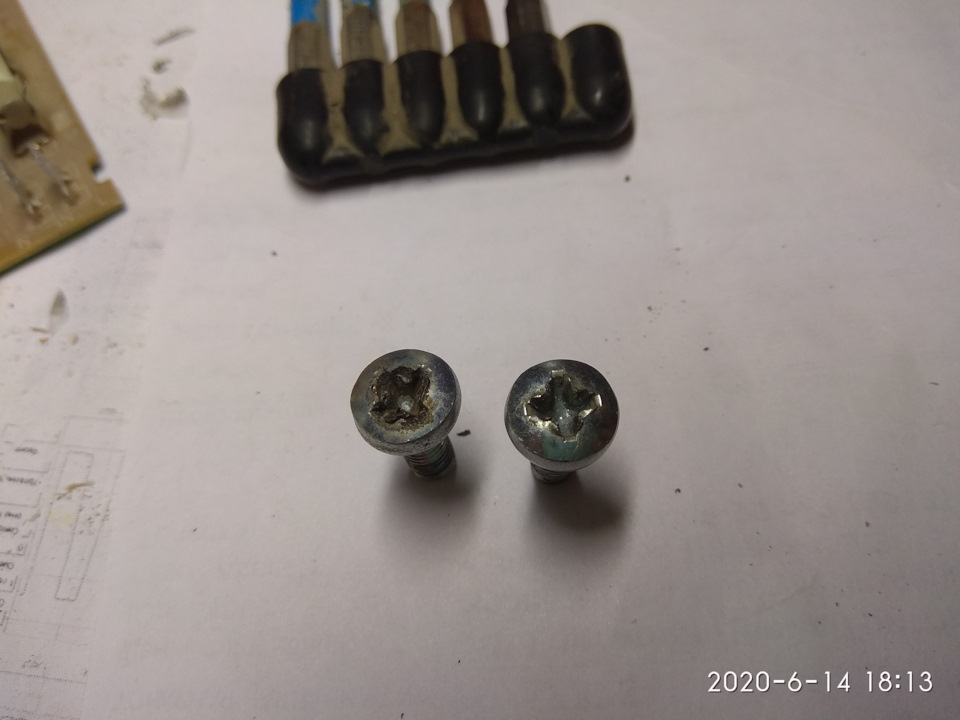 Скрип задней двери — УАЗ Patriot, 2,7 л, 2019 года | своими руками | DRIVE2