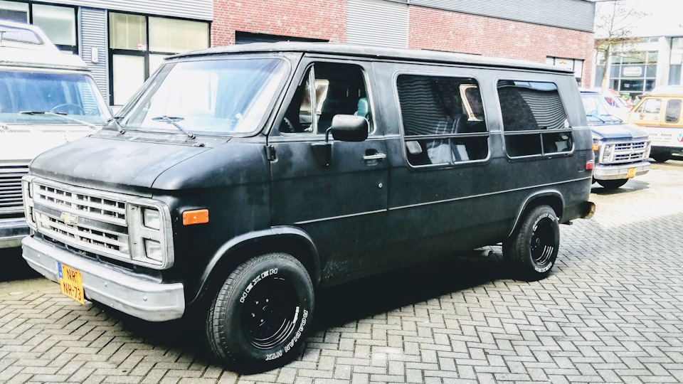 chevrolet van 1980