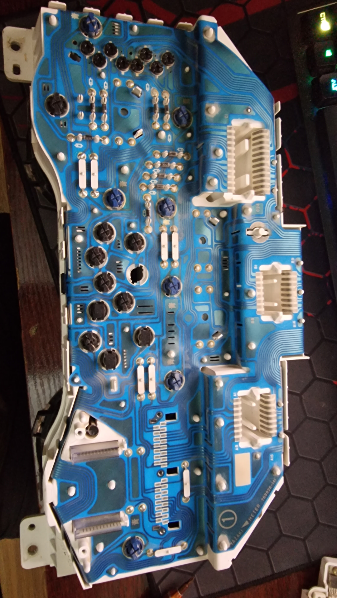 Уставшая электрика в машине — Mitsubishi Pajero (3G), 3 л, 2002 года ...