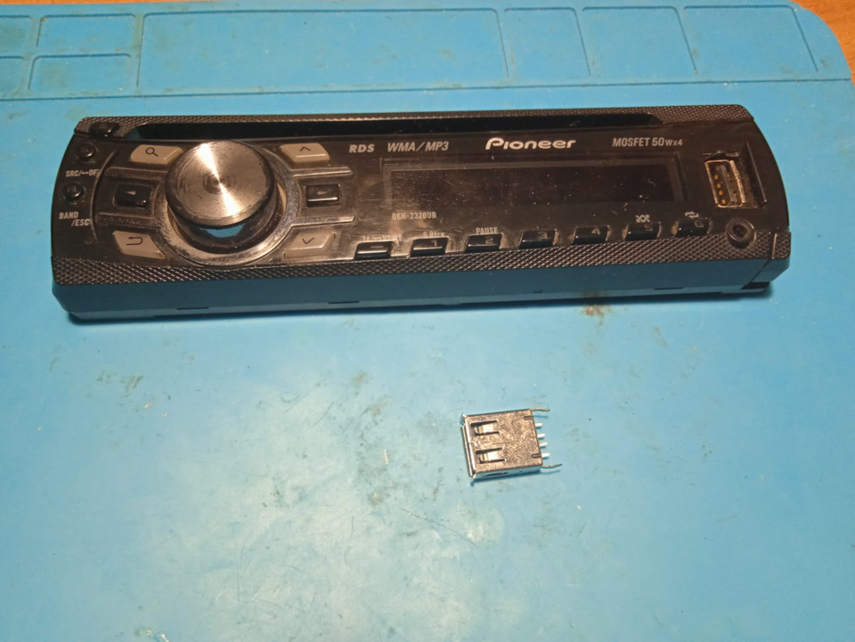 Pioneer DEH-2320UB, ремонт USB, чистка коннектора. — DRIVE2