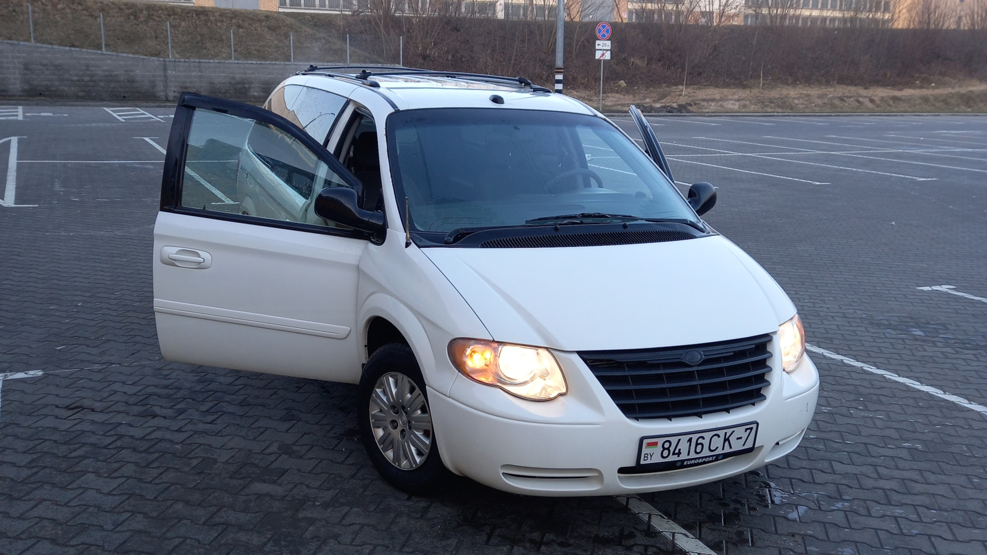 Chrysler town country 2005