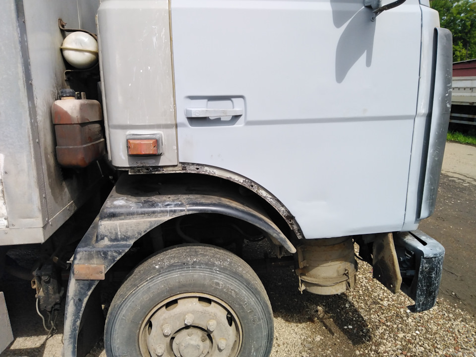 Ремонт и сварка дверей и не только — Маз 4370, 4,8 л, 2003 года ...