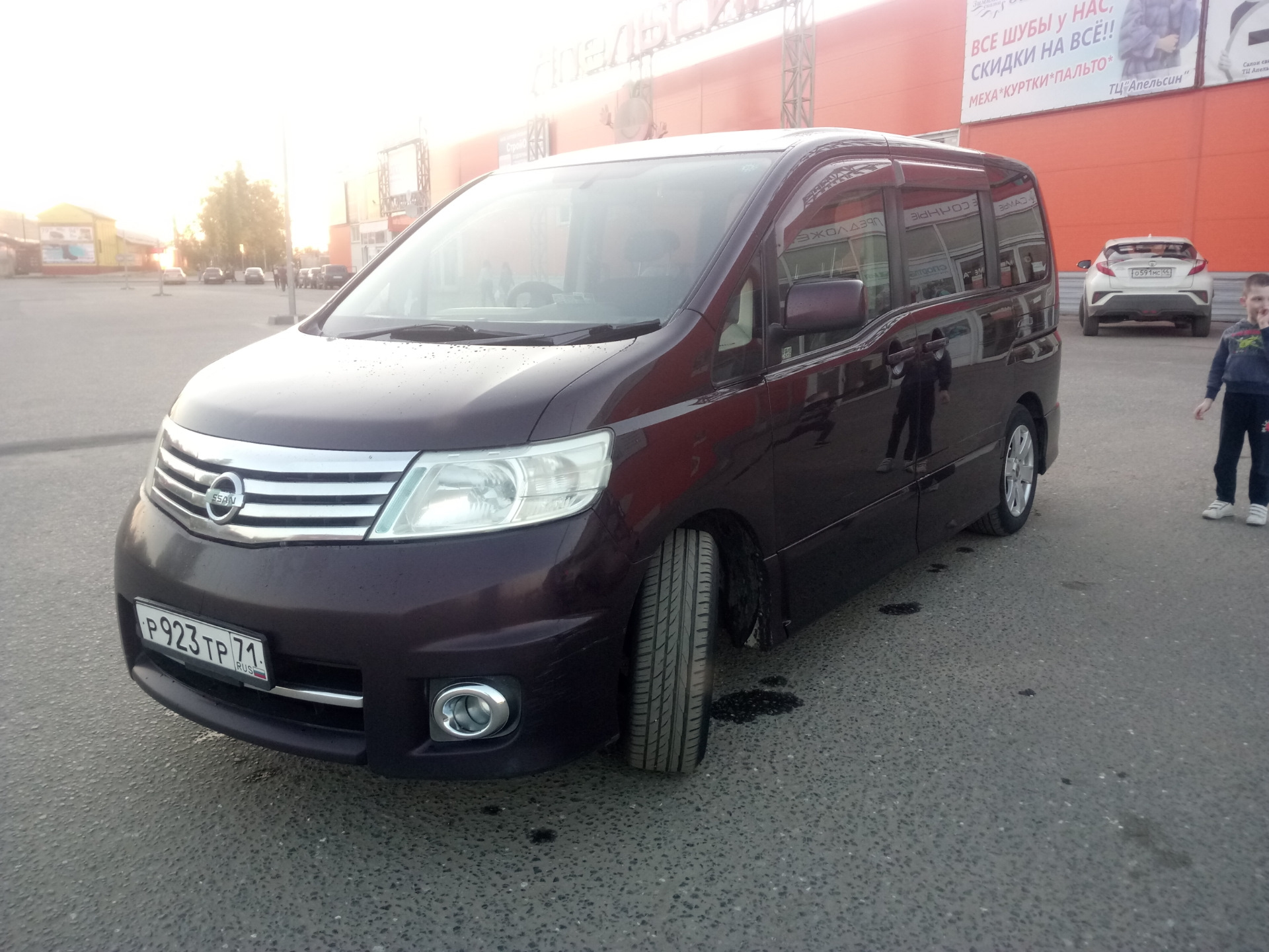 Nissan Serena c25 Highway Star