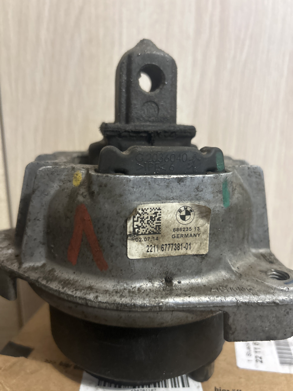 Замена подушек N57 и чистка корректора — BMW 7 series (F01/02), 3 л ...