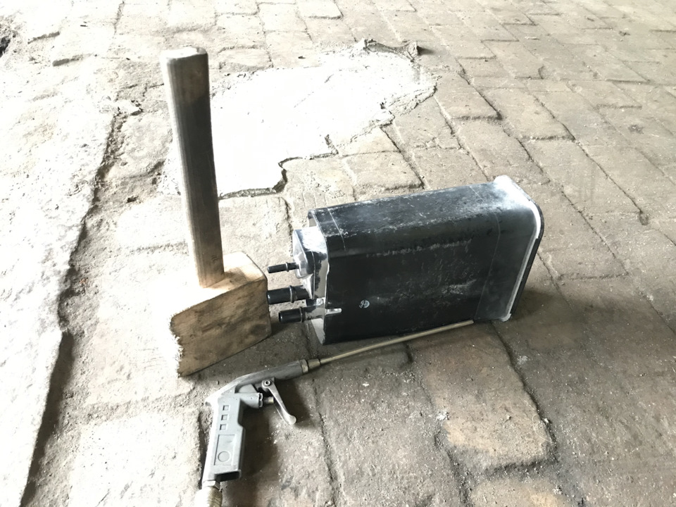 Замена левого сайлентблока и продувка адсорбера — Volvo S60 (2G), 2 л ...