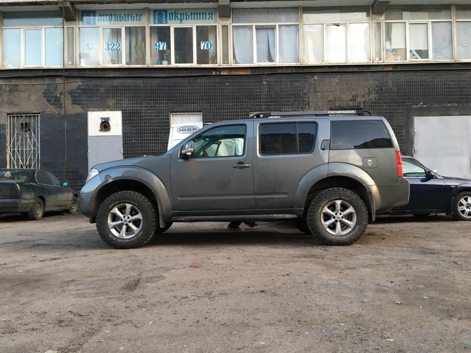 Nissan Pathfinder 2007 передок