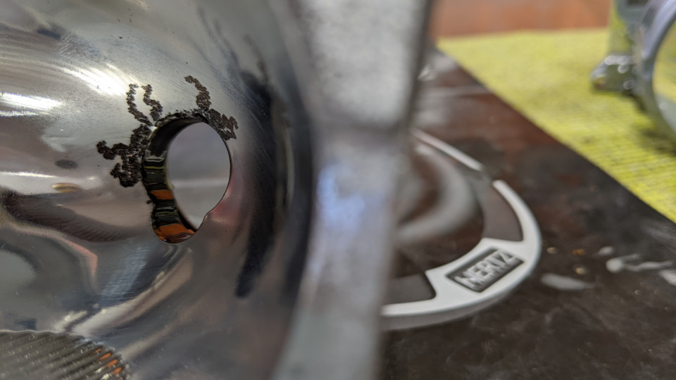 Старый отражатель — Skoda Octavia A7 Mk3