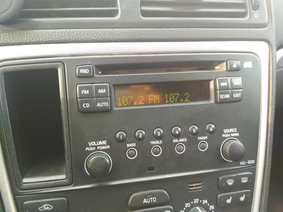 Где взять RCA (линейный выход) в магнитоле hu-650 — Volvo S60 (1G), 2,4 ...