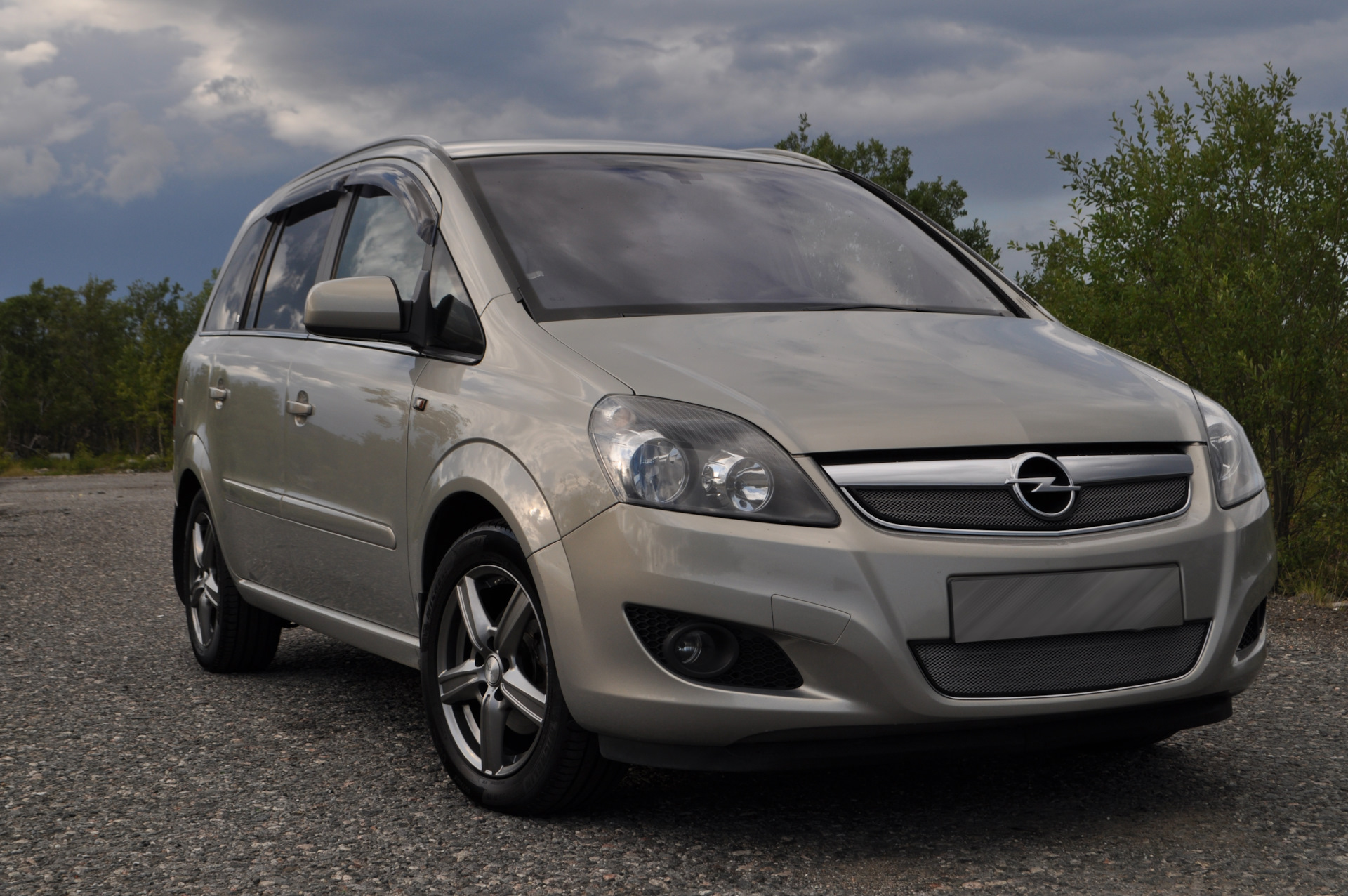 Opel zafira 2011