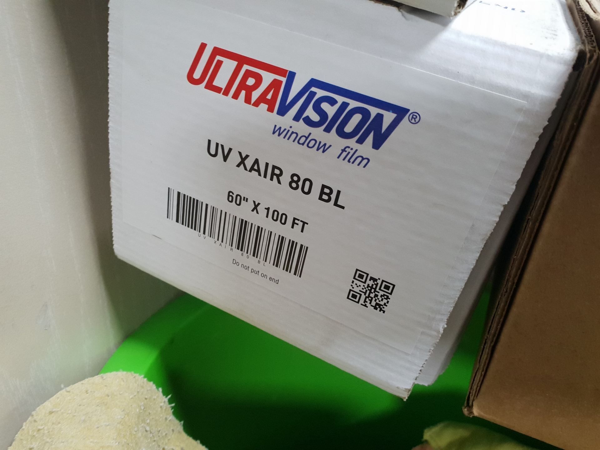 Ультра виден. Ultra Vision XAIR 80 BL. UV XAIR 80 BL. Ultra Vision 80 Blue. Плёнка атермальная Ultra Vision XAIR 80.