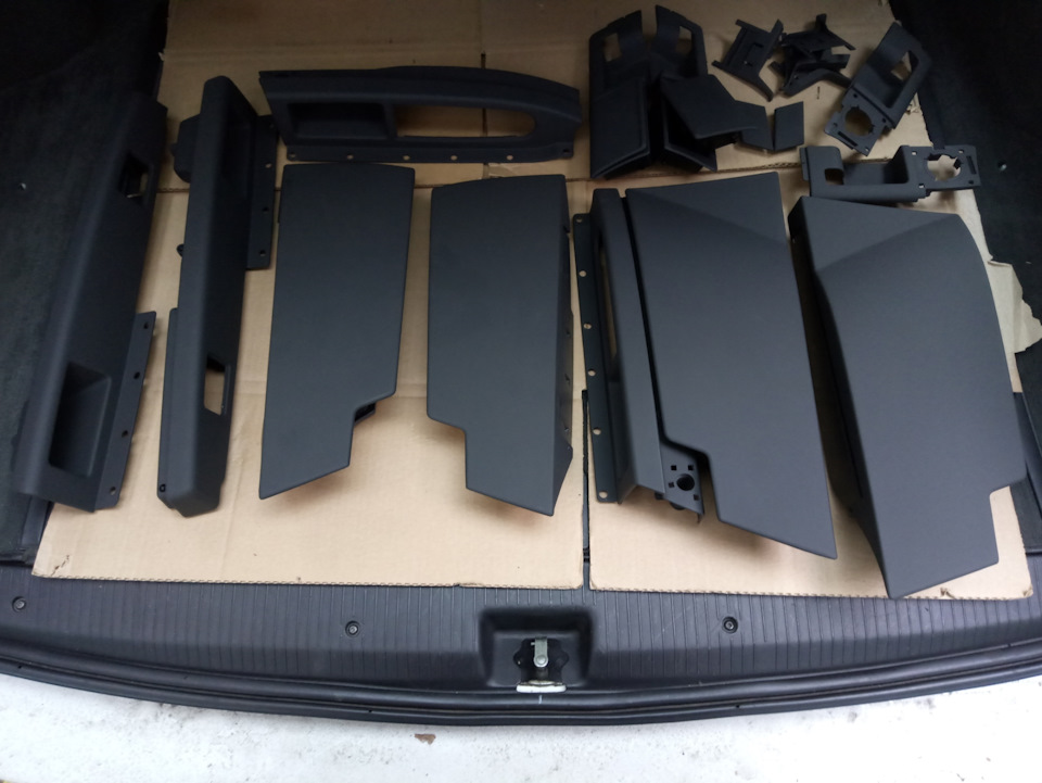 Окраска пластика салона и сборка — Opel Omega B, 2,2 л, 2002 года ...