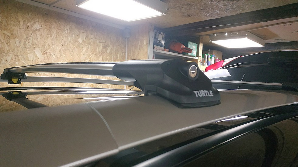 Turtle багажники установка. Рейлинги turtle. Turtle air 1 tiguan. Geely coolray поперечины turtle air 2. Air 1 поперечина.