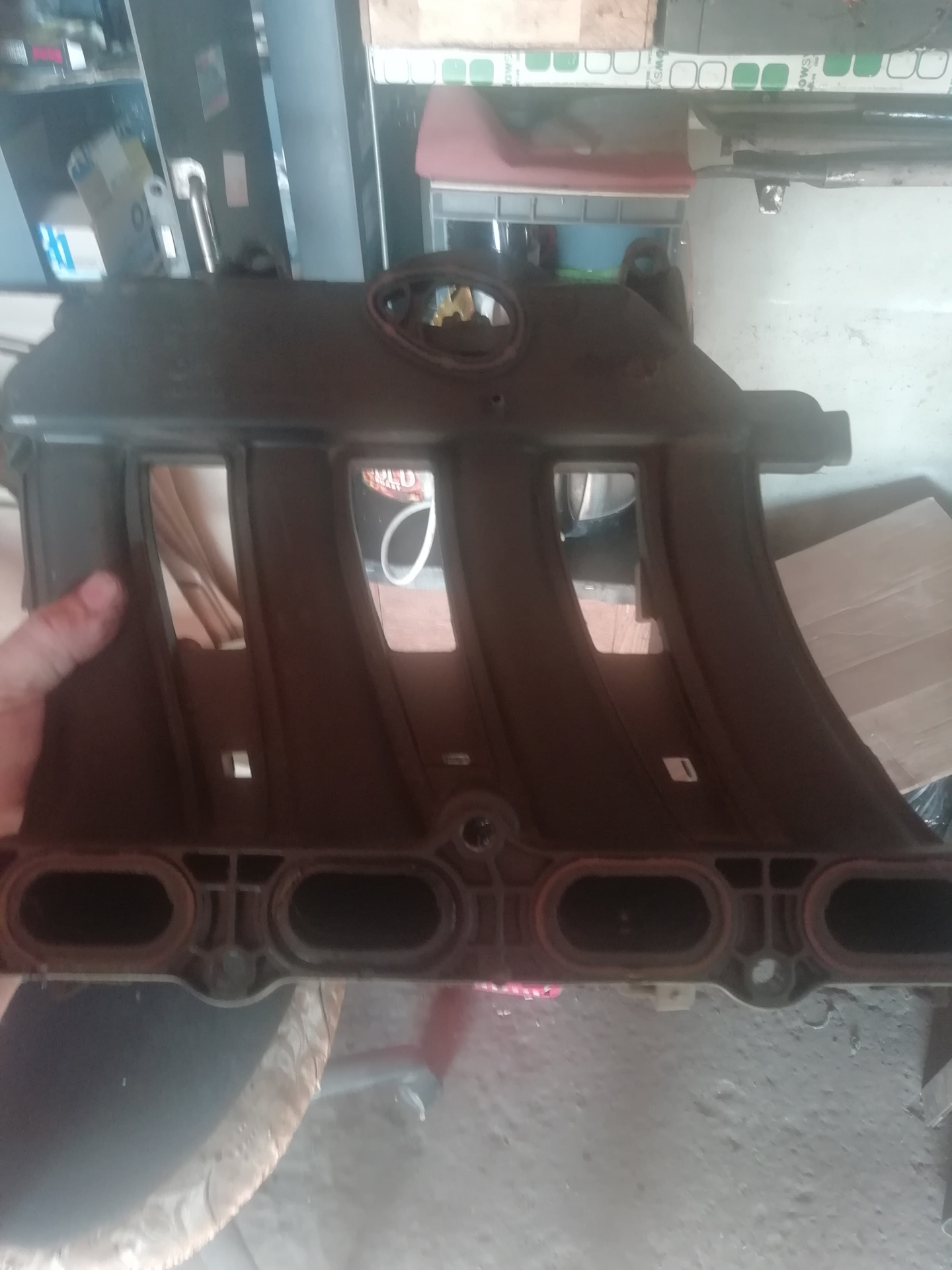 Замена прокладок впускного коллектора — Nissan Almera V (G11/15), 1,6 л ...