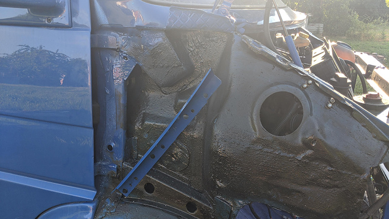 Водоотводящие стоки Фольксваген T4 — Volkswagen Caravelle (T4), 2,5 л ...