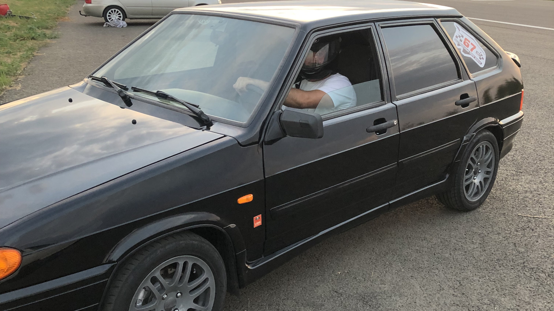 Почему покупка ВАЗ 2114 с рук может обернуться финансовой ямой: личный опыт и важные уроки