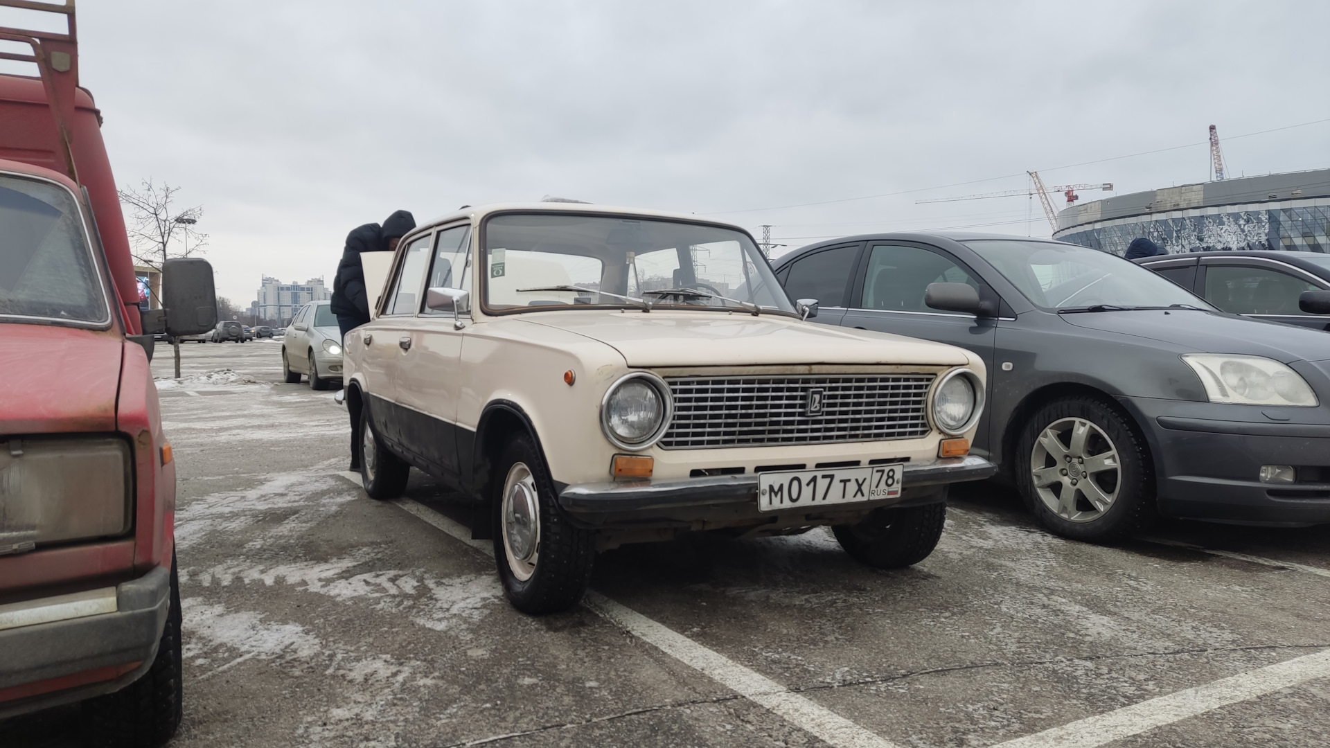 Ваз 18 года. Ваз 2101 1 18. Ваз 2101 2013. Ваз 2101 и 21013. Ваз-2103 жигули.