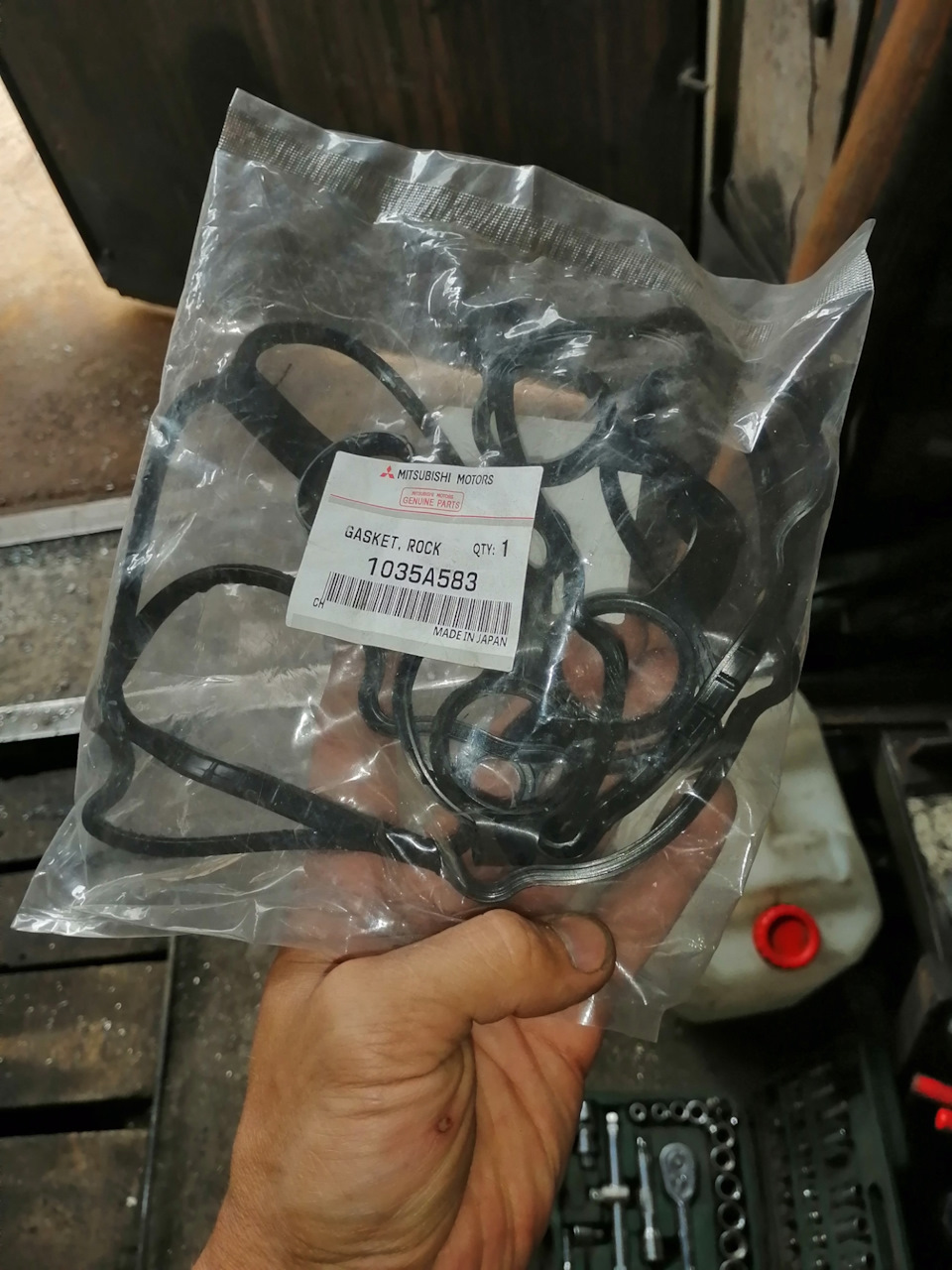 1035A583 ПРОКЛАДКА КЛАПАННОЙ КРЫШКИ Mitsubishi | Запчасти на DRIVE2