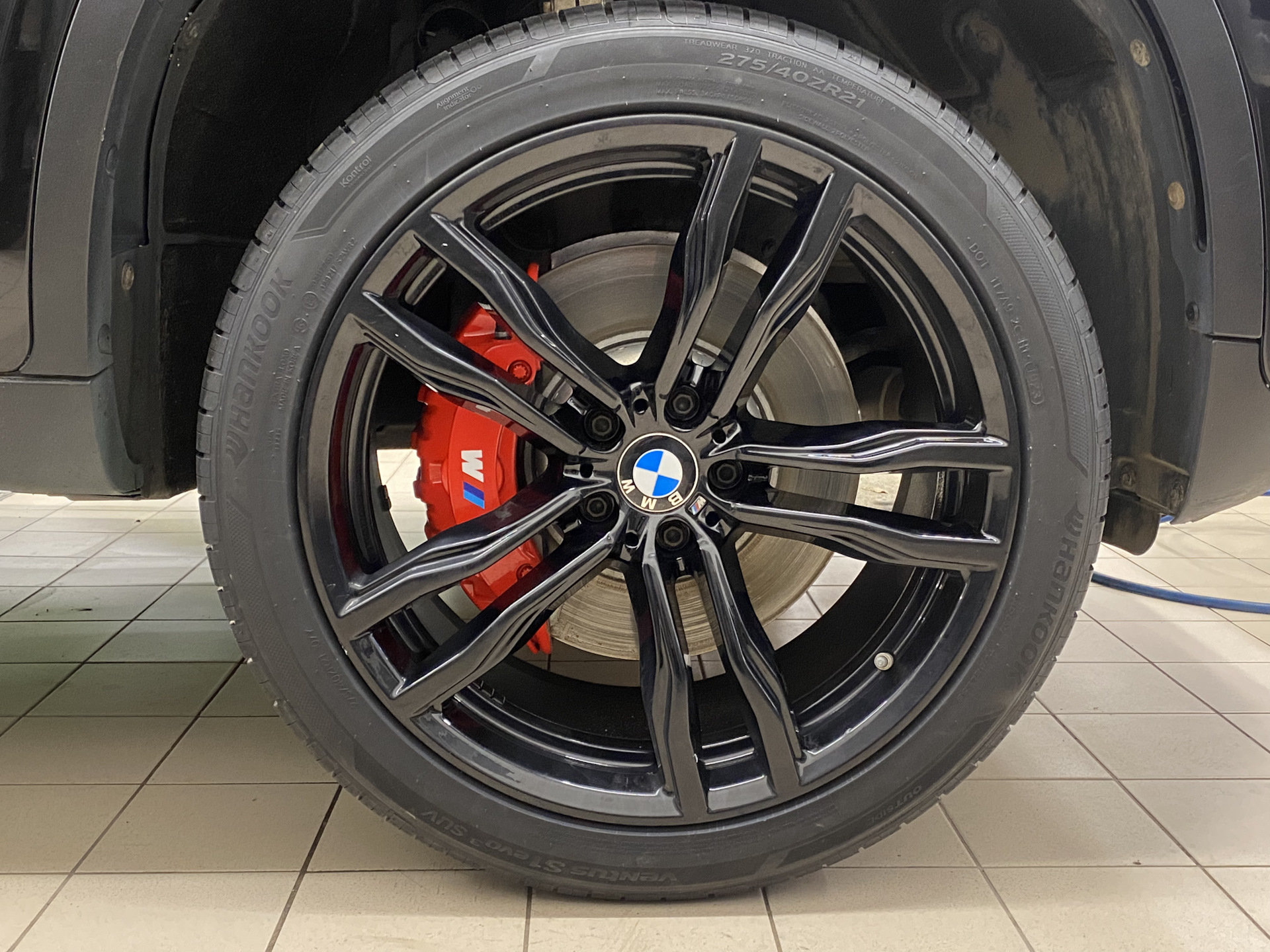Шины Hankook R21 — BMW X6 (F16), 3 л, 2016 года | шины | DRIVE2