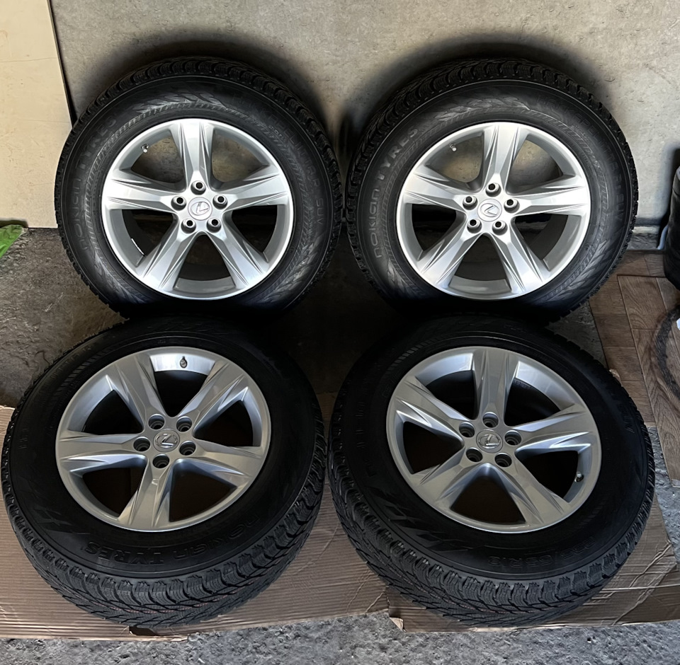 Шины зимние нешипованные Nokian 235/65 R18, литые диски Lexus 8Jx18 ET30  5x114,3 на Toyota Highlander (XU50), Toyota Highlander (XU70), Lexus RX  (4G). | 112 500 ₽ в городе Хабаровск | DRIVE2