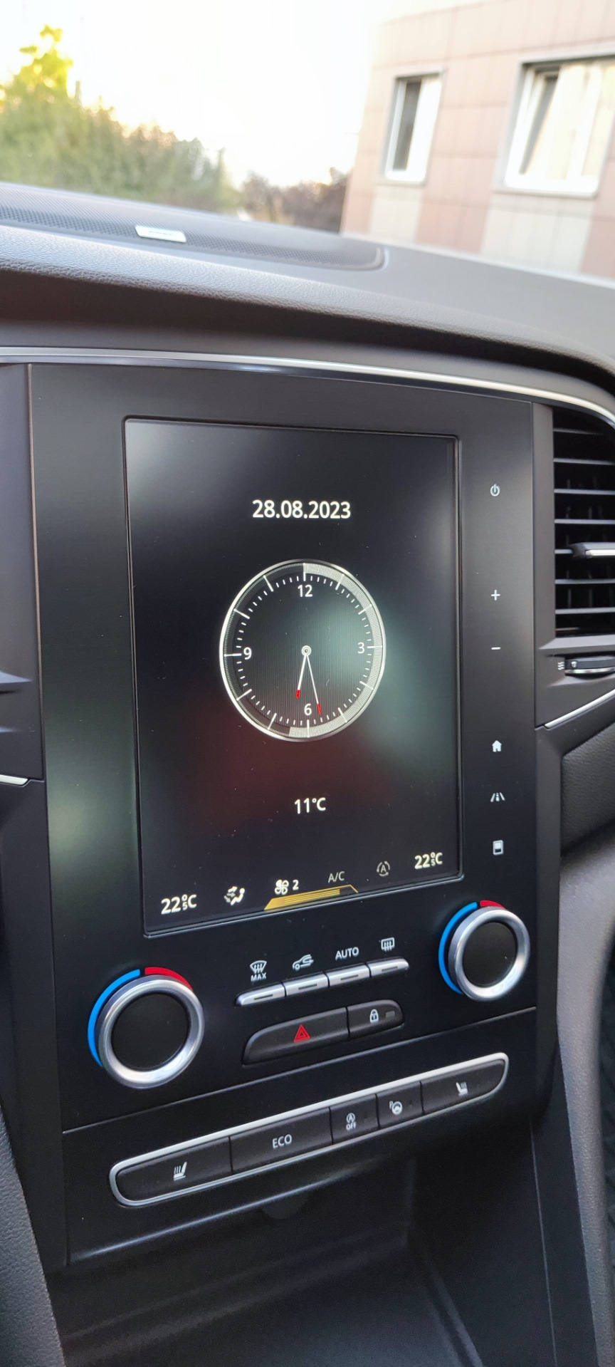 Фото в бортжурнале Renault Megane IV