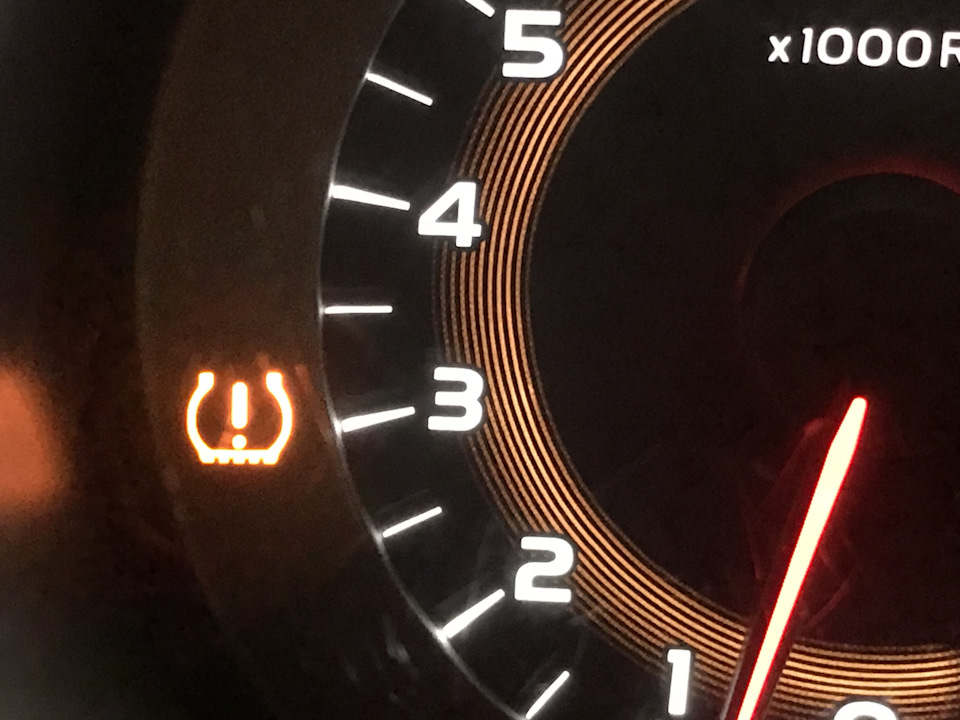 Система контроля давления в шинах — Toyota RAV4 (III), 2,4 л, 2006 года ...